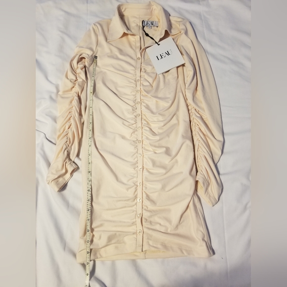 NWT LEAU BERLIN BUTTO UP MINI DRESS CREME SZ L - Picture 8 of 9